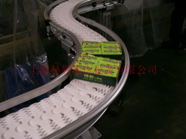 柔性鏈板能停止高精度的運動，其各鏈節(jié)的磨損伸長平均，能保持十分高的運動精度。